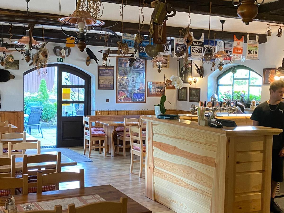 Hostinec U Pejska A Kocicky 마리안스케 라즈네 외부 사진