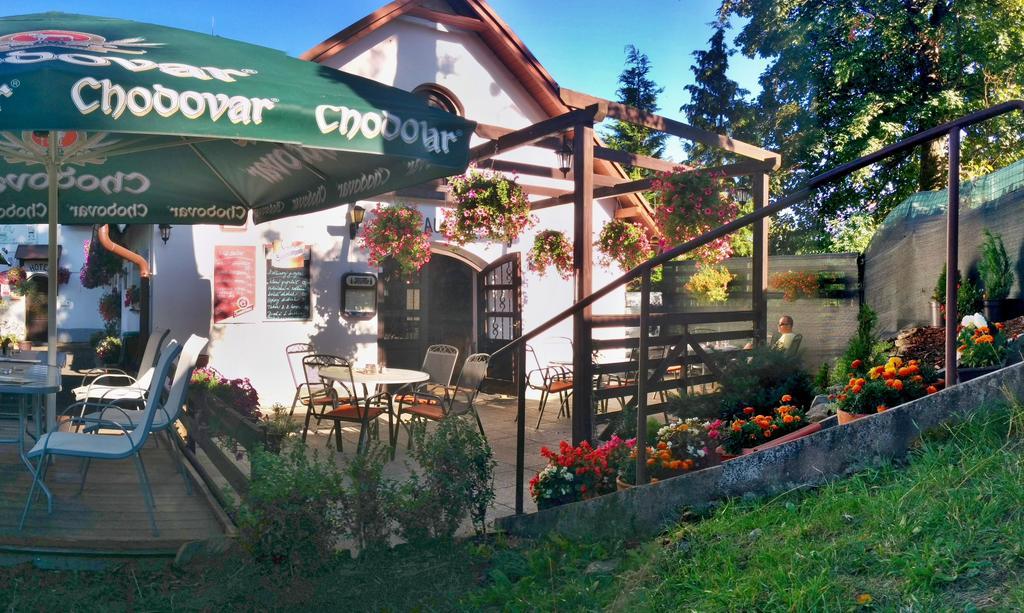 Hostinec U Pejska A Kocicky 마리안스케 라즈네 외부 사진