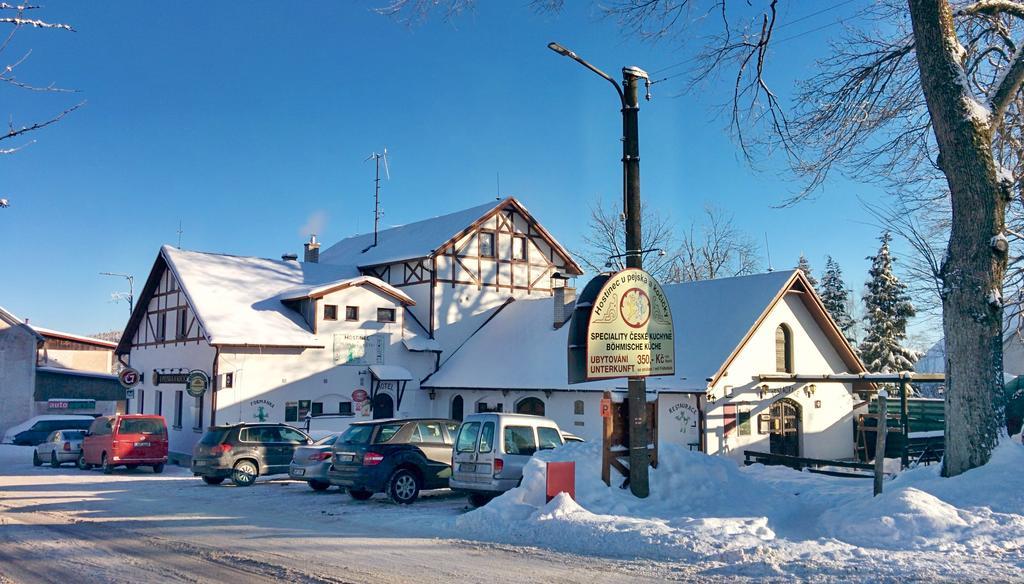 Hostinec U Pejska A Kocicky 마리안스케 라즈네 외부 사진